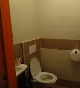 Szertár étterem és kávézó