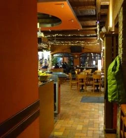 Szertár étterem és kávézó