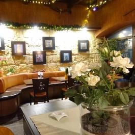 Szertár étterem és kávézó, Budaörs - Belső