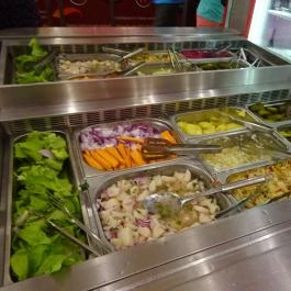 Új-Házi Vendéglő Budapest - Étel/ital