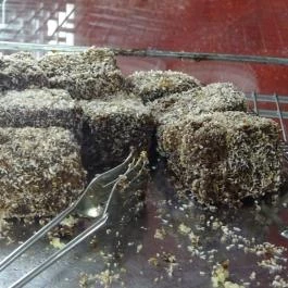 Új-Házi Vendéglő Budapest - Étel/ital