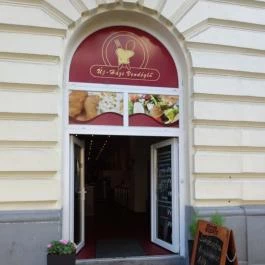 Új-Házi Vendéglő Budapest - Külső kép
