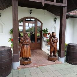 Új Tanyacsárda Étterem Lajosmizse - Külső kép