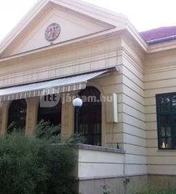 Új Tündérkert Étterem & Kávéház