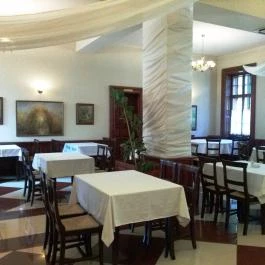 Új Tündérkert Étterem & Kávéház, Budapest - Belső