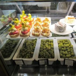 Ultramarinos Martinez Budapest - Étel/ital