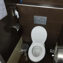 Unixo, Budapest - Mosdó