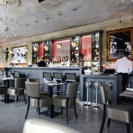 Up & Down Budapest - Belső