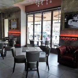 Up & Down Budapest - Belső