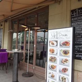 Up & Down Budapest - Belső