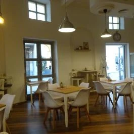 Uptown Budapest, Budapest - Belső