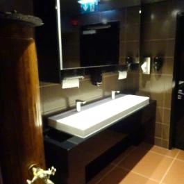 Urban Betyár Budapest - Mosdó