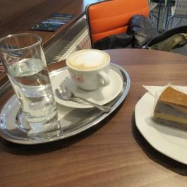 Urbán Cake House Budapest - Étel/ital