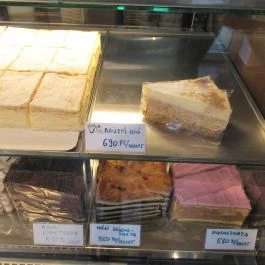 Urbán Cake House Budapest - Étel/ital