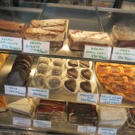 Urbán Cake House Budapest - Étel/ital