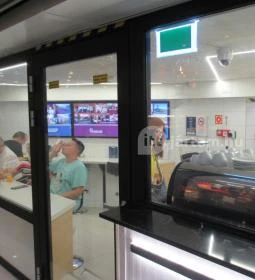 Utasellátó Falatozó