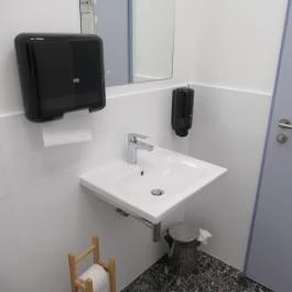 Vaj Budapest - Mosdó