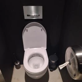 Vaj - József Attila utca Budapest - Mosdó