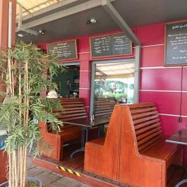 Vakvarjú Beach Bistro Budapest - Belső