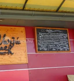 Vakvarjú Beach Bistro