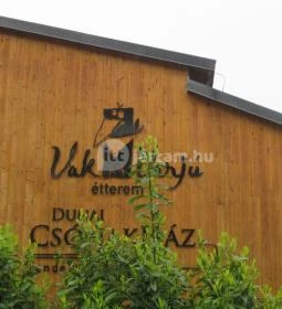 Vakvarjú Csónakház