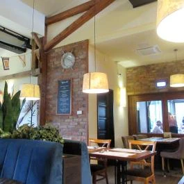 Vakvarjú Csónakház Budapest - Étel/ital