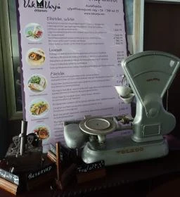 Vakvarjú Étterem - Újlipót