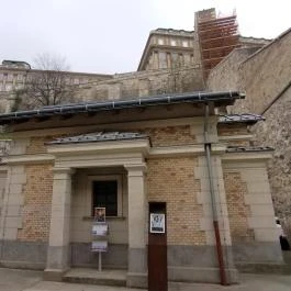 VakVarjú VarjúVár Budapest - Külső kép