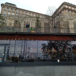 VakVarjú VarjúVár Budapest - Külső kép