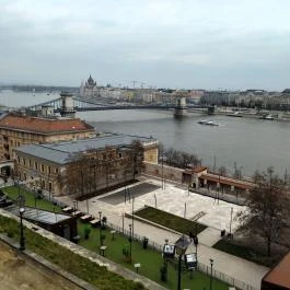 VakVarjú VarjúVár Budapest - Külső kép