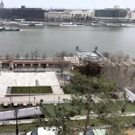 VakVarjú VarjúVár Budapest - Külső kép
