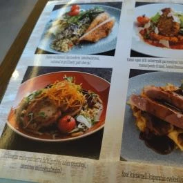 Vakvarjú Vendéglő - Buda Budapest - Étel/ital