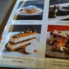 Vakvarjú Vendéglő - Buda Budapest - Étel/ital