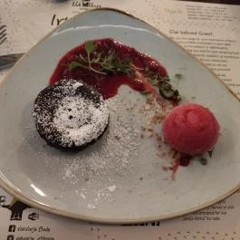 Vakvarjú Vendéglő - Buda Budapest - Étel/ital