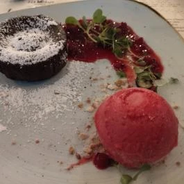 Vakvarjú Vendéglő - Buda Budapest - Étel/ital