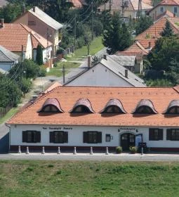 Vár Panzió