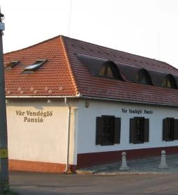 Vár Panzió