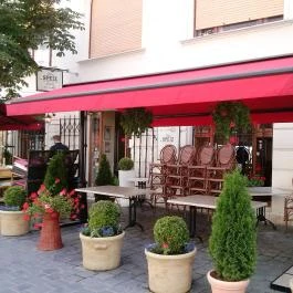 Vár: A Speiz Budapest - Külső kép