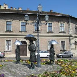 Várakozók szobra Budapest - Egyéb