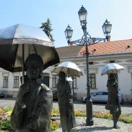 Várakozók szobra Budapest - Egyéb