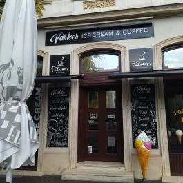 Várker Café & Wine, Sopron - Külső kép