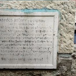 Varkocs György várkapitány szobra Székesfehérvár - Egyéb