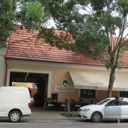 Várkonyi Bistro & Bar, Gyula - Külső kép