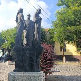 Városalapítók szobra Cegléd - Egyéb