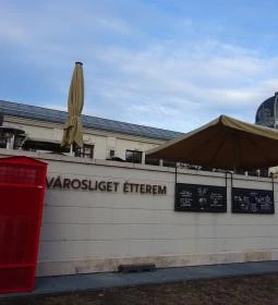 Városliget Café & Restaurant