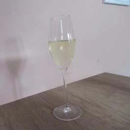 Várszegi Pincészet Budapest - Étel/ital