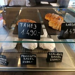 Vaskapu - Coffee Beyond Budapest - Étel/ital