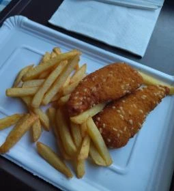 Vasmacska Halsütöde