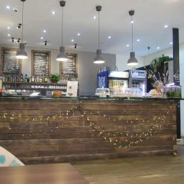 Vasmacska KávéZoo Budapest - Belső