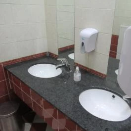 Vasmacska KávéZoo Budapest - Mosdó